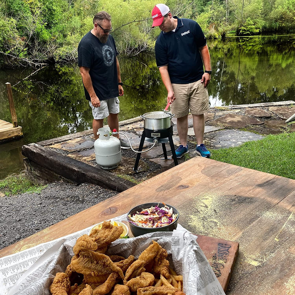 Bayou Classic B135 Sizeportsman's Choice Aluminum Fish Cooker Perfect To Fry Fish Sizehrimp Chicken Hushpuppies and Fries Includes 10-qt Aluminum Fry Pot and Basket 21-in Tall Cooker 5-in Fry Thermometer