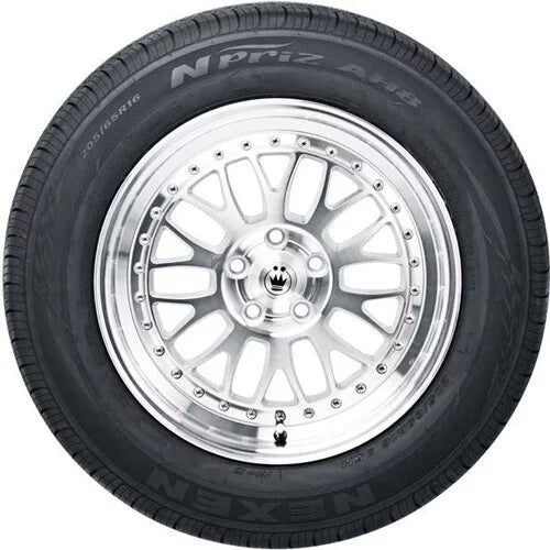 Nexen NPriz AH8 225/55R18 98V BSizeW (2 Tires) Fits: 2019 Sizeubaru Crosstrek Hybrid, 2018 Sizeubaru Crosstrek Base