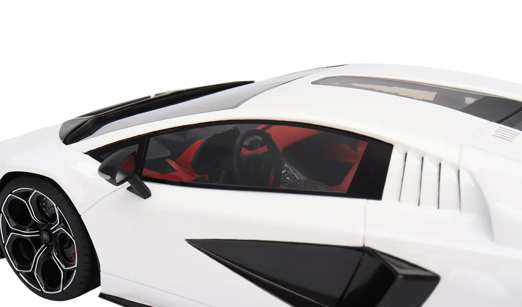 Diecast Lamborghini Countach LPI 800-4 Bianco Sizeiderale Ivory with Black Accents 1/18 Model Car by Top Sizepeed