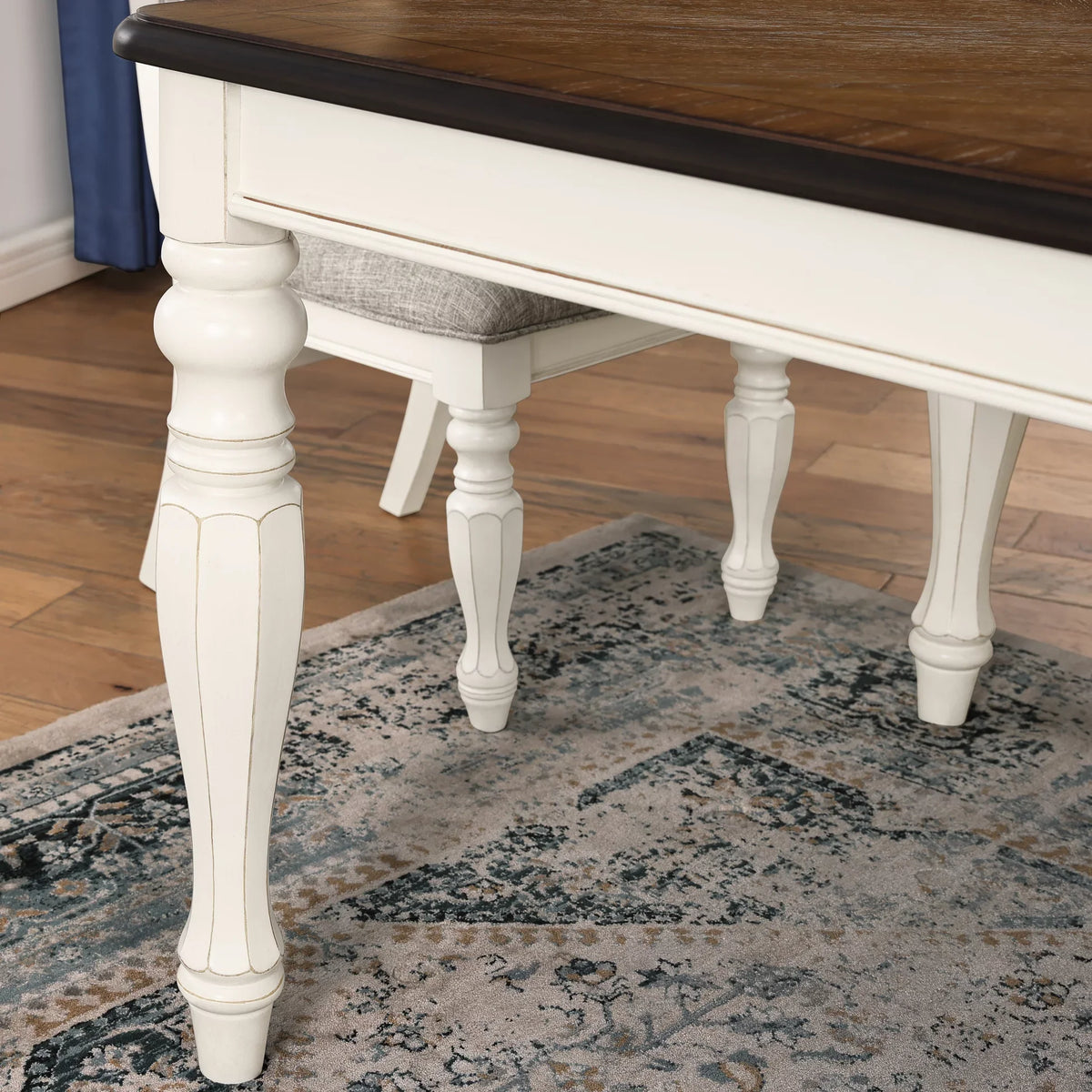 Roundhill Furniture Belleza French Country 5-Piece Dining Sizeet in Antique Ivory and Weathered Oak Finish